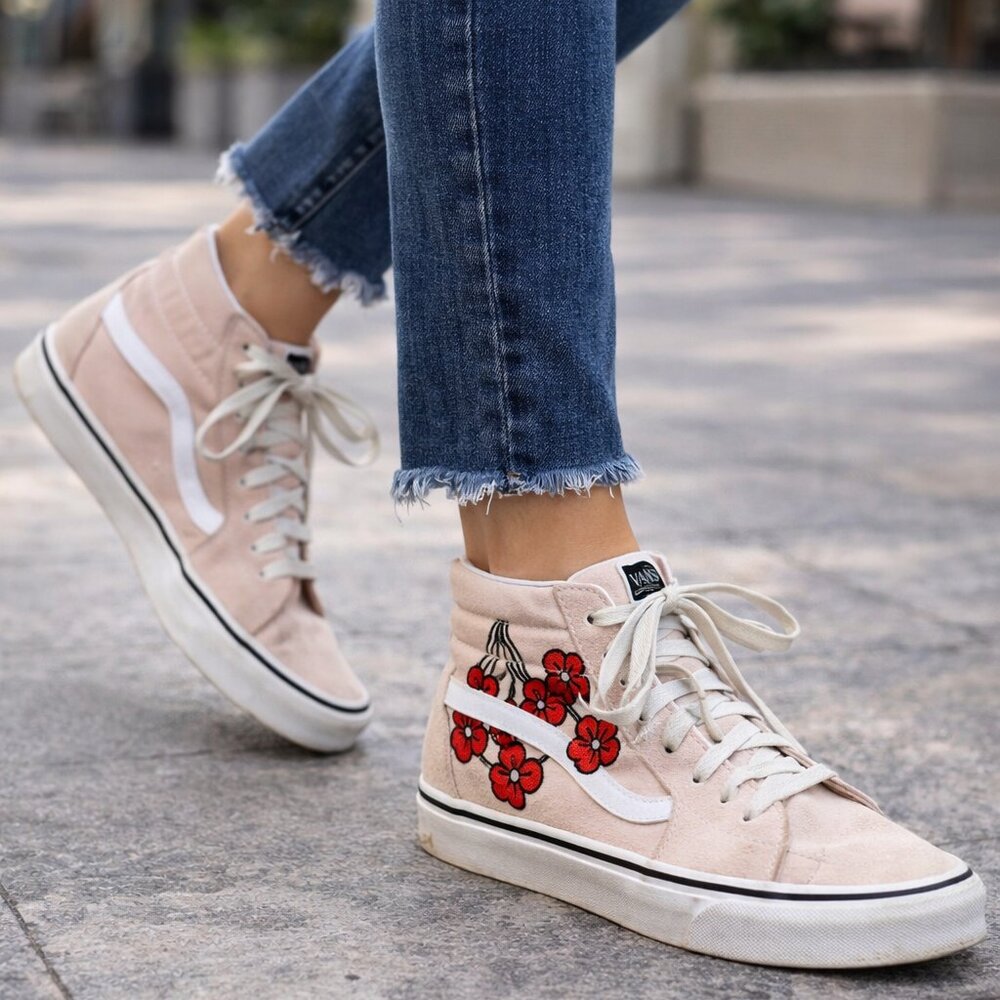Vans x Disney Sk8-Hi Pink Floral High Top Sneakers Size 6.5 Women - Picture 1 of 8
